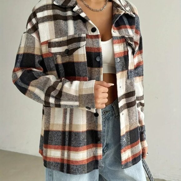 Relaxed Fit Plaid Snap Down Shirt - Picture 5 of 5